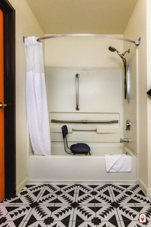 King Room - Disability Access