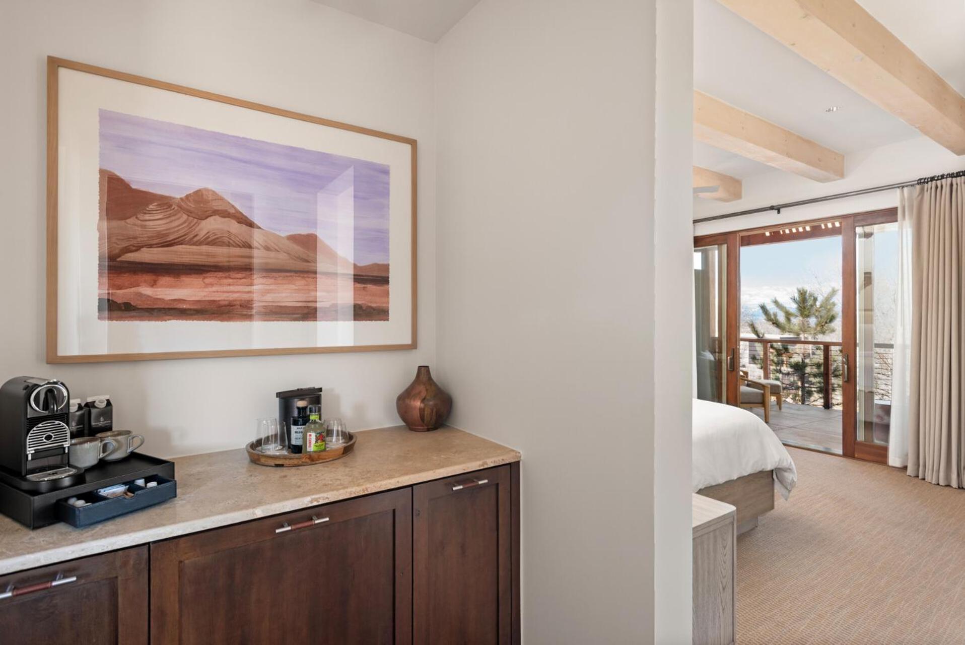Vista Casita One King Bed