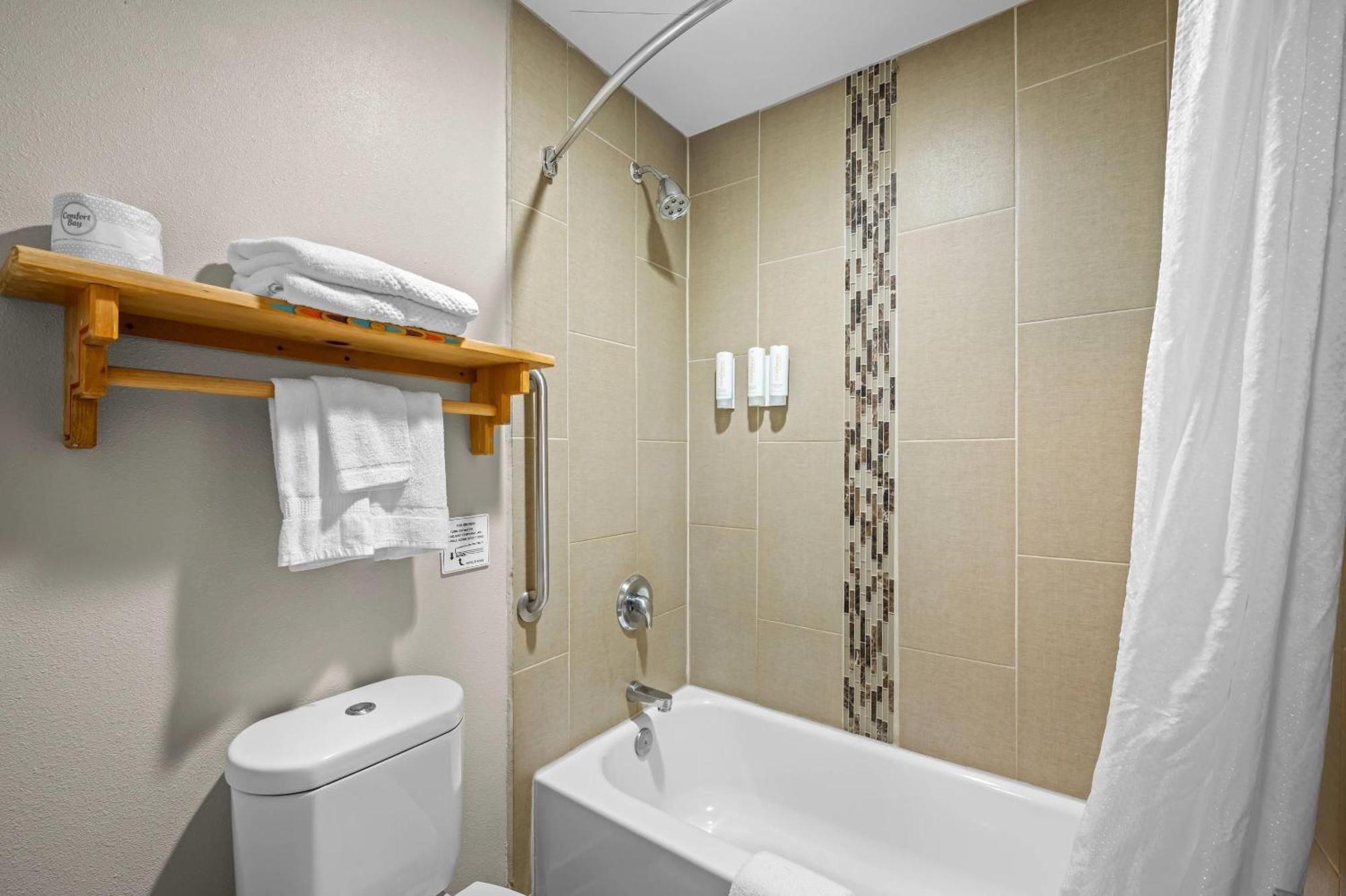 Standard King Room - Non-Smoking