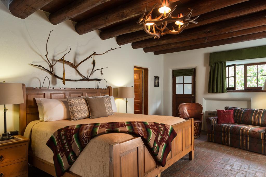 Premium King Room