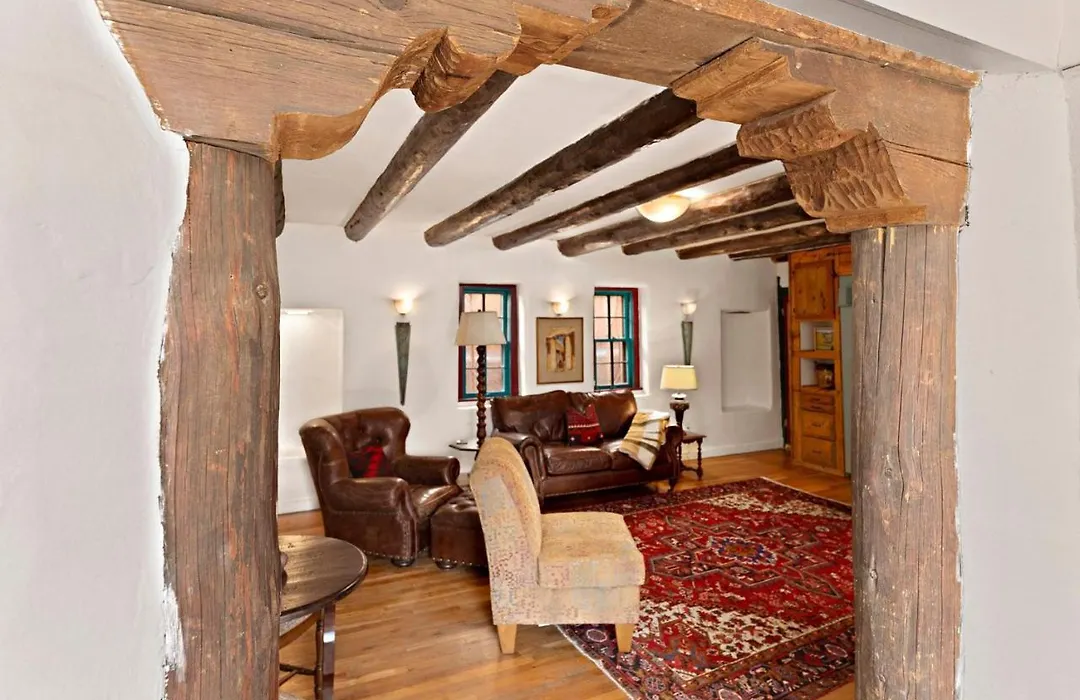 632 Old Santa Fe Trail-1