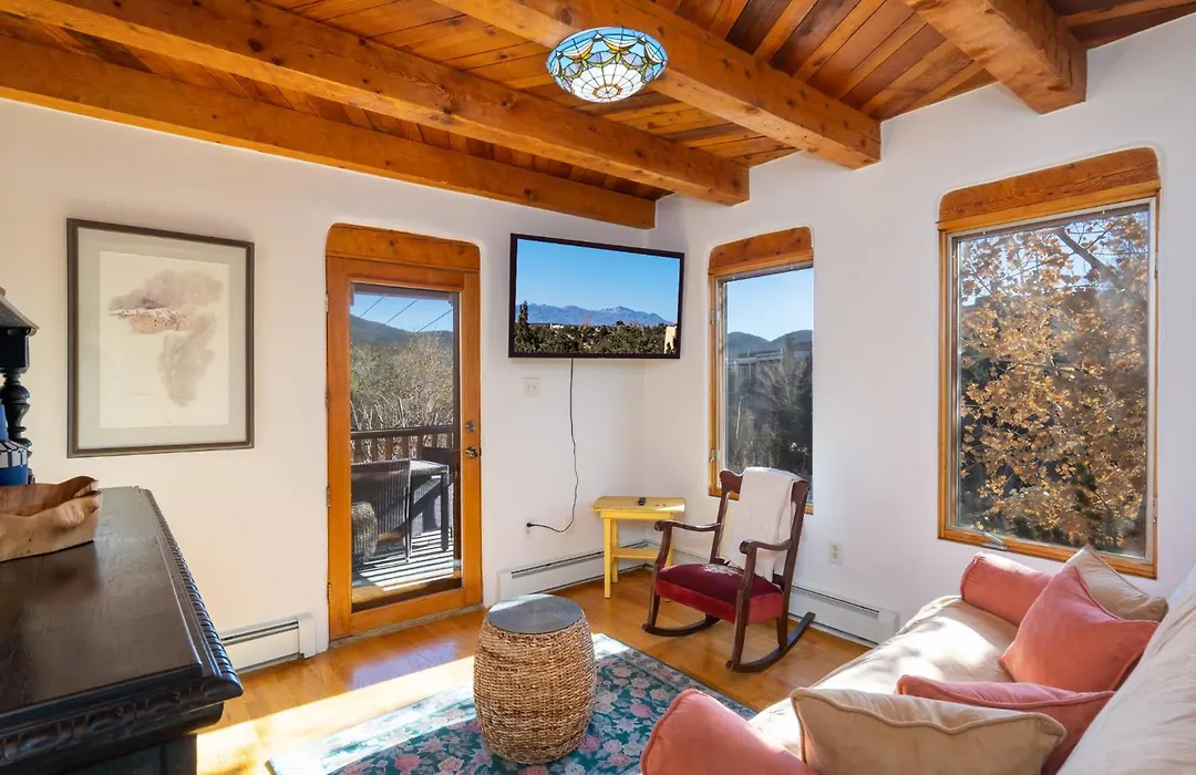 Casa De Monte Vista-1