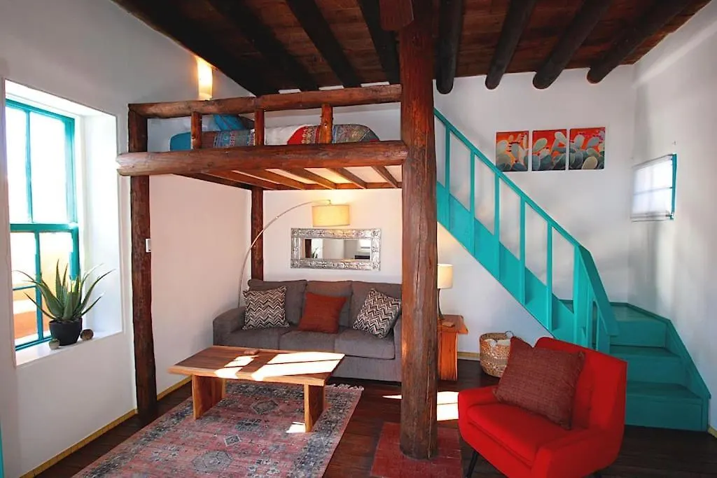 Comfort On Closson - Near Plaza - Fire Pit - Patio-1