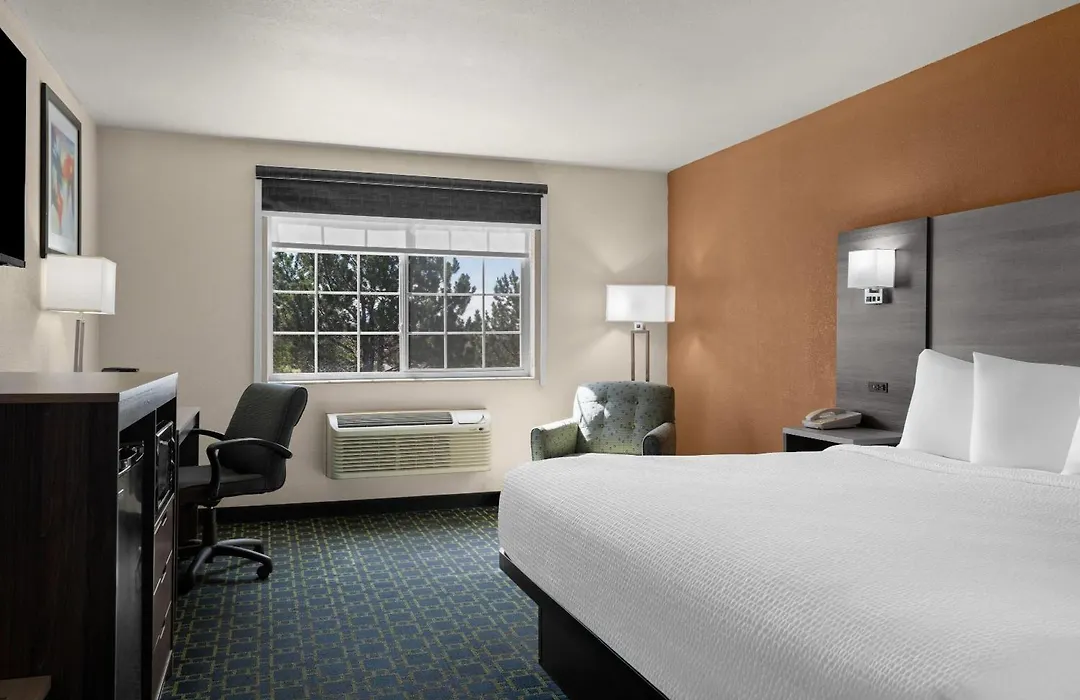 Baymont By Wyndham Santa Fe-1