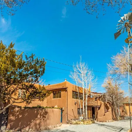 632 Old Santa Fe Trail-3