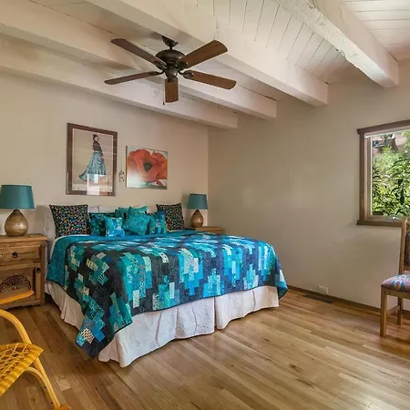 Alegre - Darling Vacation Home, Walk To The Plaza-3