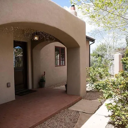 Sun And Ski! Beautiful, Downtown, On 1.5 Acres!-2