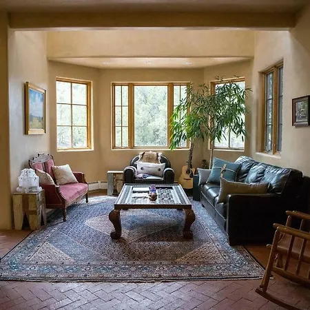 Sun And Ski! Beautiful, Downtown, On 1.5 Acres!-3