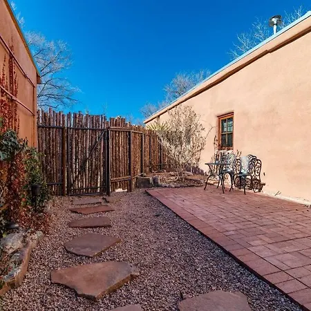 Canyon Getaway- Courtyard, Canyon Rd & Plaza, 1Br-2