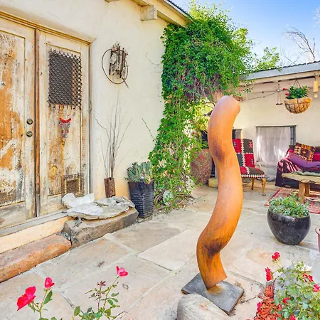 Centrally Located Santa Fe Studio Near Town!-3