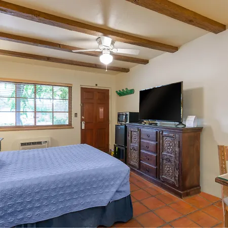 Santa Fe Motel & Inn-3