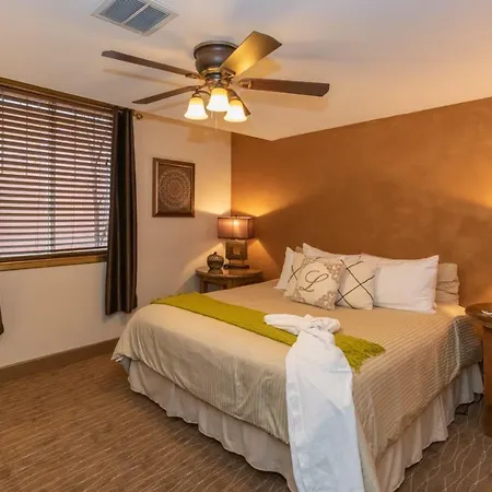 Luxx Boutique Hotel-3