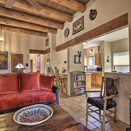 1 Mi To Santa Fe Plaza: Quiet Home W/ Patio-3